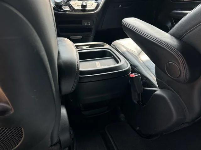 2020 Chrysler Pacifica 35th Anniversary Touring L