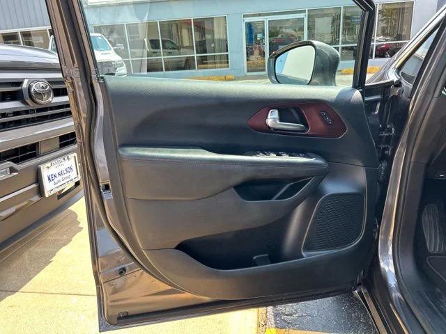 2020 Chrysler Pacifica 35th Anniversary Touring L