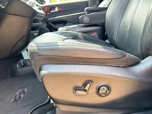 2020 Chrysler Pacifica 35th Anniversary Touring L