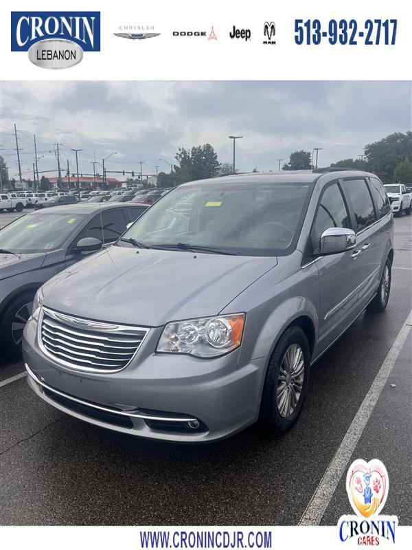 2016 Chrysler Town & Country Touring-L Anniversary Edition for sale in Lebanon, OH