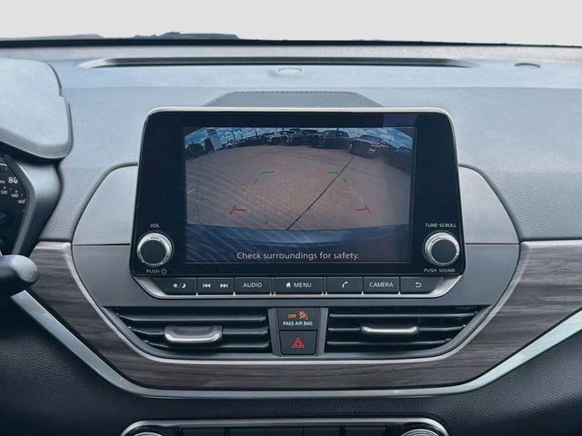 2025 Nissan Altima SV - Photo 14