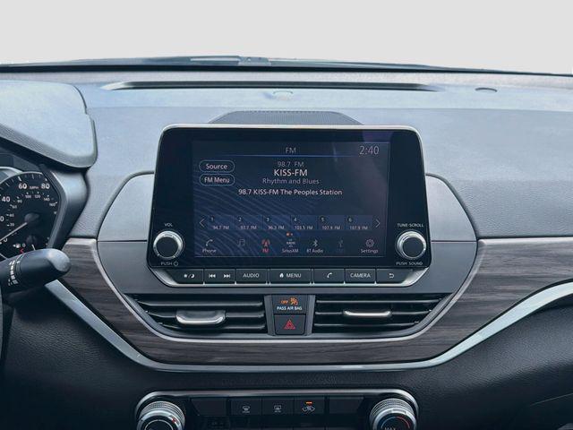 2025 Nissan Altima SV - Photo 15