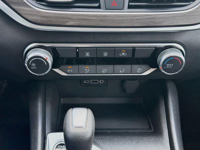 2025 Nissan Altima SV - Photo 16