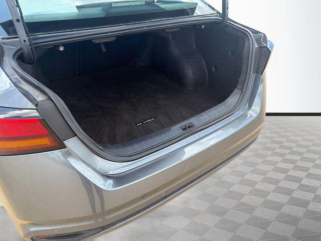 2025 Nissan Altima SV - Photo 28