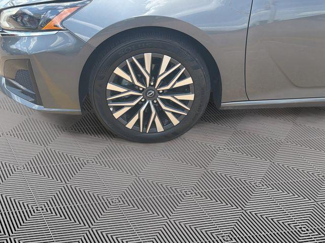 2025 Nissan Altima SV - Photo 32