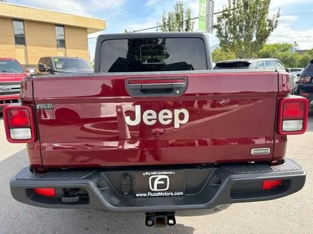 2022 Jeep Gladiator Overland