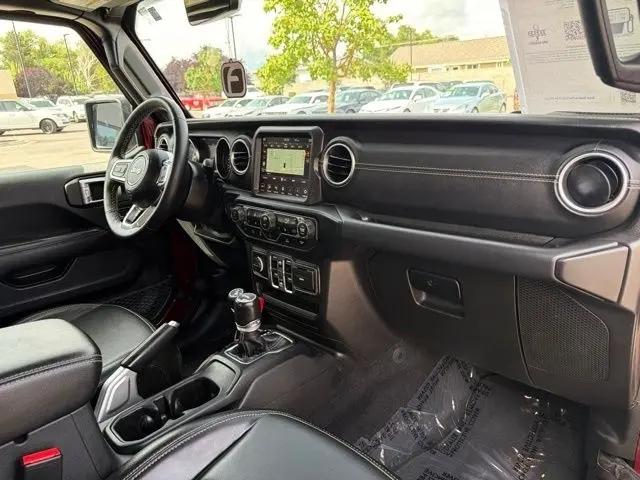 2022 Jeep Gladiator Overland