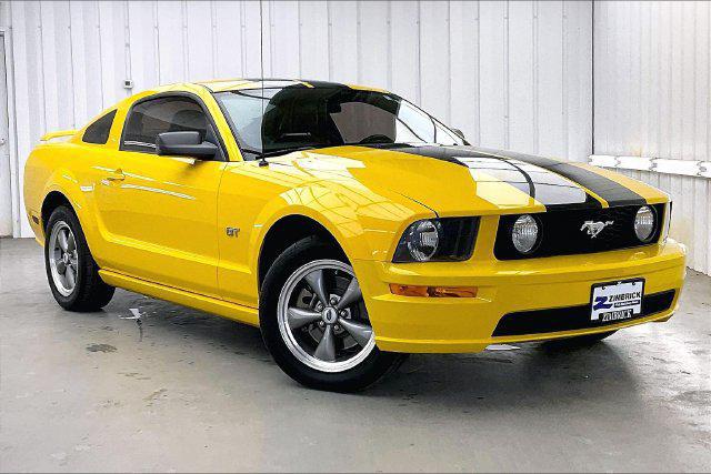 2005 Ford Mustang GT Deluxe for sale in MADISON, WI