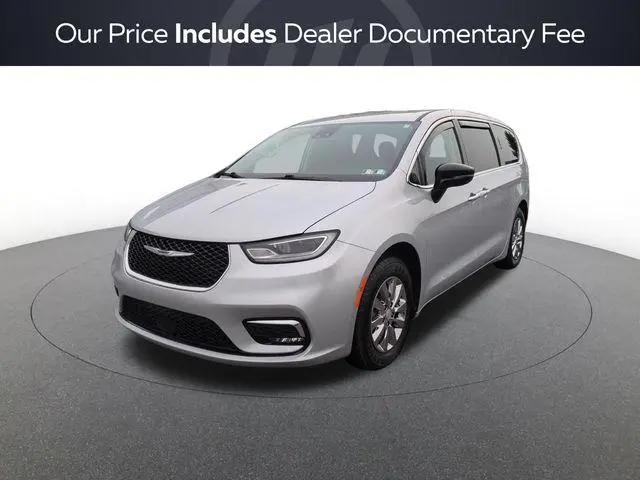 2024 Chrysler Pacifica Touring L for sale in Harrisburg, PA