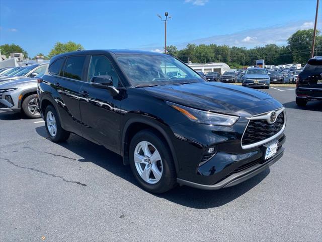 2024 Toyota Highlander LE for sale in SHREWSBURY, NJ