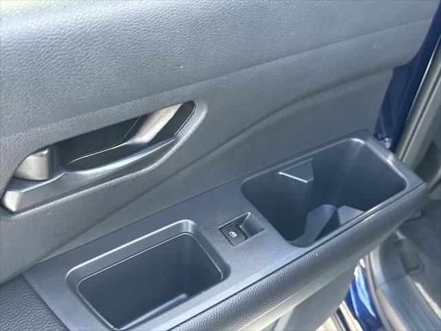2025 Nissan Pathfinder SV FWD