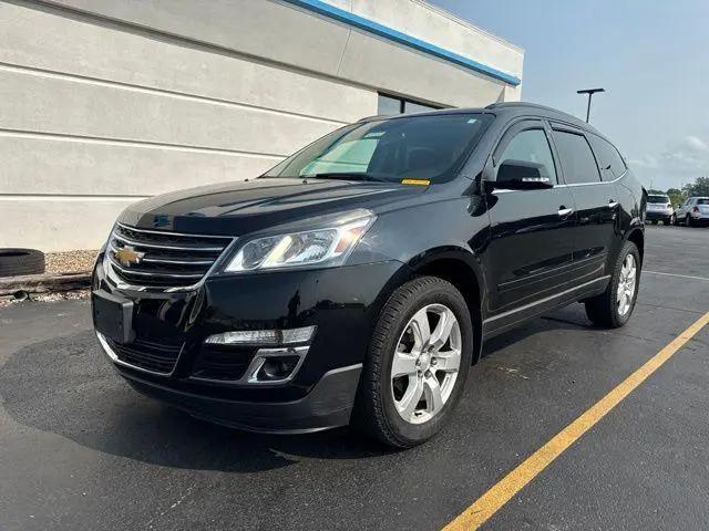 2017 Chevrolet Traverse LT for sale in Plymouth, WI