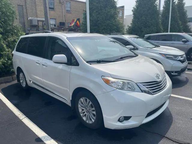 2017 Toyota Sienna for sale near Dayton, OH