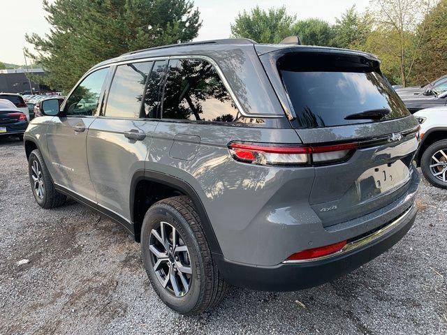 2027 Jeep Grand Cherokee GRAND CHEROKEE LAREDO 4X4 2027 Jeep Grand Cherokee GRAND CHEROKEE LAREDO 4X4