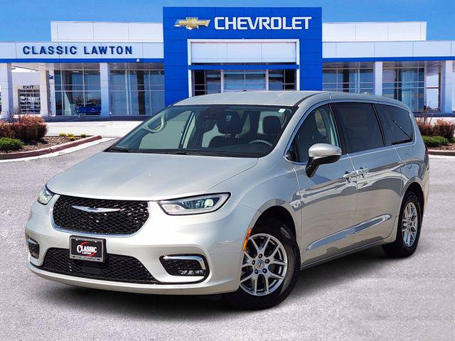 2023 Chrysler Pacifica Touring L for sale in Lawton, OK