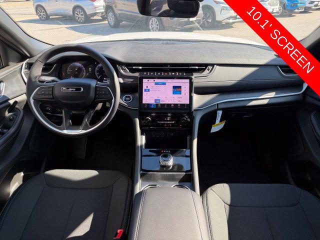 2027 Jeep Grand Cherokee GRAND CHEROKEE LAREDO 4X4 2027 Jeep Grand Cherokee GRAND CHEROKEE LAREDO 4X4