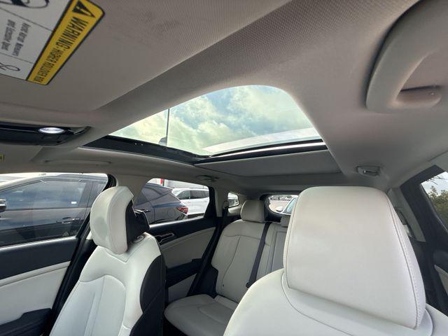 2025 Kia Sportage EX Hybrid - Photo 19