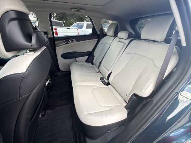 2025 Kia Sportage EX Hybrid - Photo 26