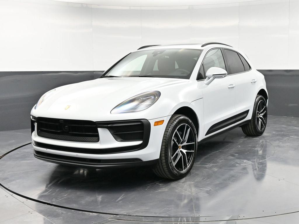 /2026 Porsche Macan
