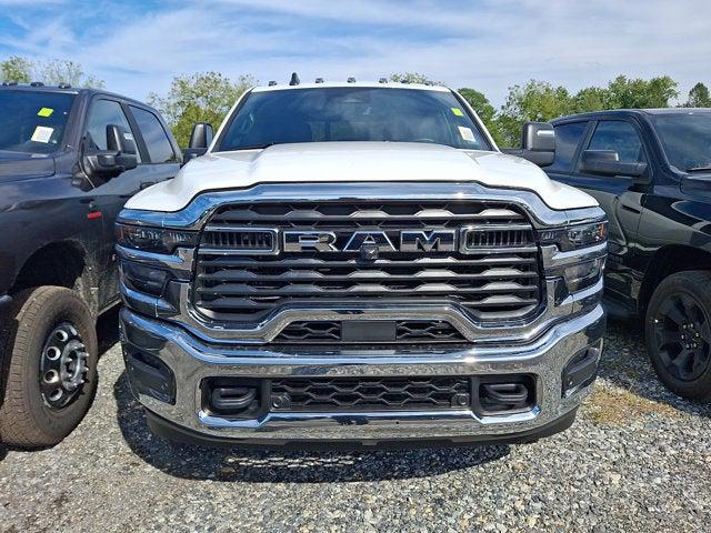 2027 RAM Ram 3500 RAM 3500 TRADESMAN CREW CAB 4X4 8 BOX 2027 RAM Ram 3500 RAM 3500 TRADESMAN CREW CAB 4X4 8 BOX
