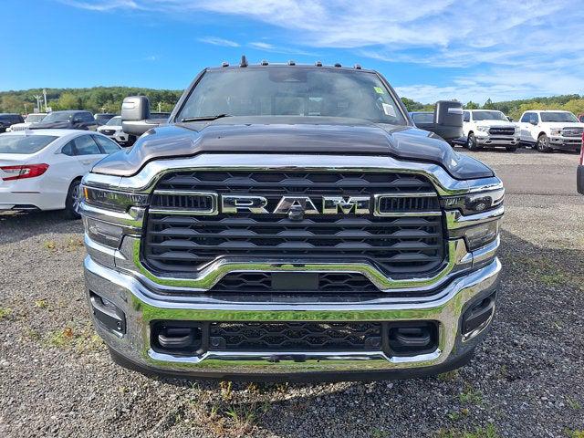 2027 RAM Ram 3500 RAM 3500 TRADESMAN CREW CAB 4X4 8 BOX 2027 RAM Ram 3500 RAM 3500 TRADESMAN CREW CAB 4X4 8 BOX