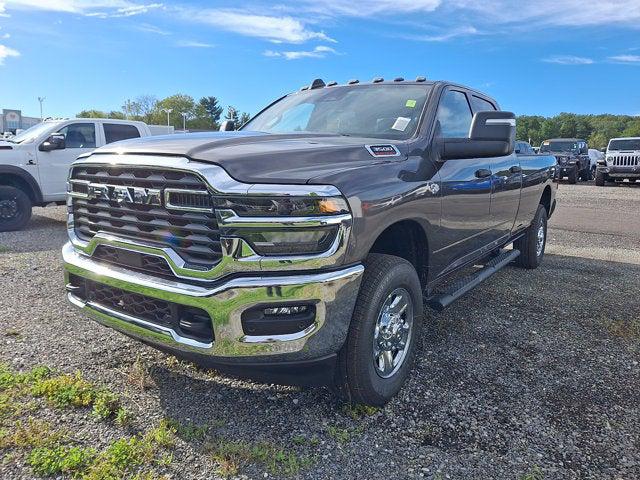 2027 RAM Ram 3500 RAM 3500 TRADESMAN CREW CAB 4X4 8 BOX 2027 RAM Ram 3500 RAM 3500 TRADESMAN CREW CAB 4X4 8 BOX