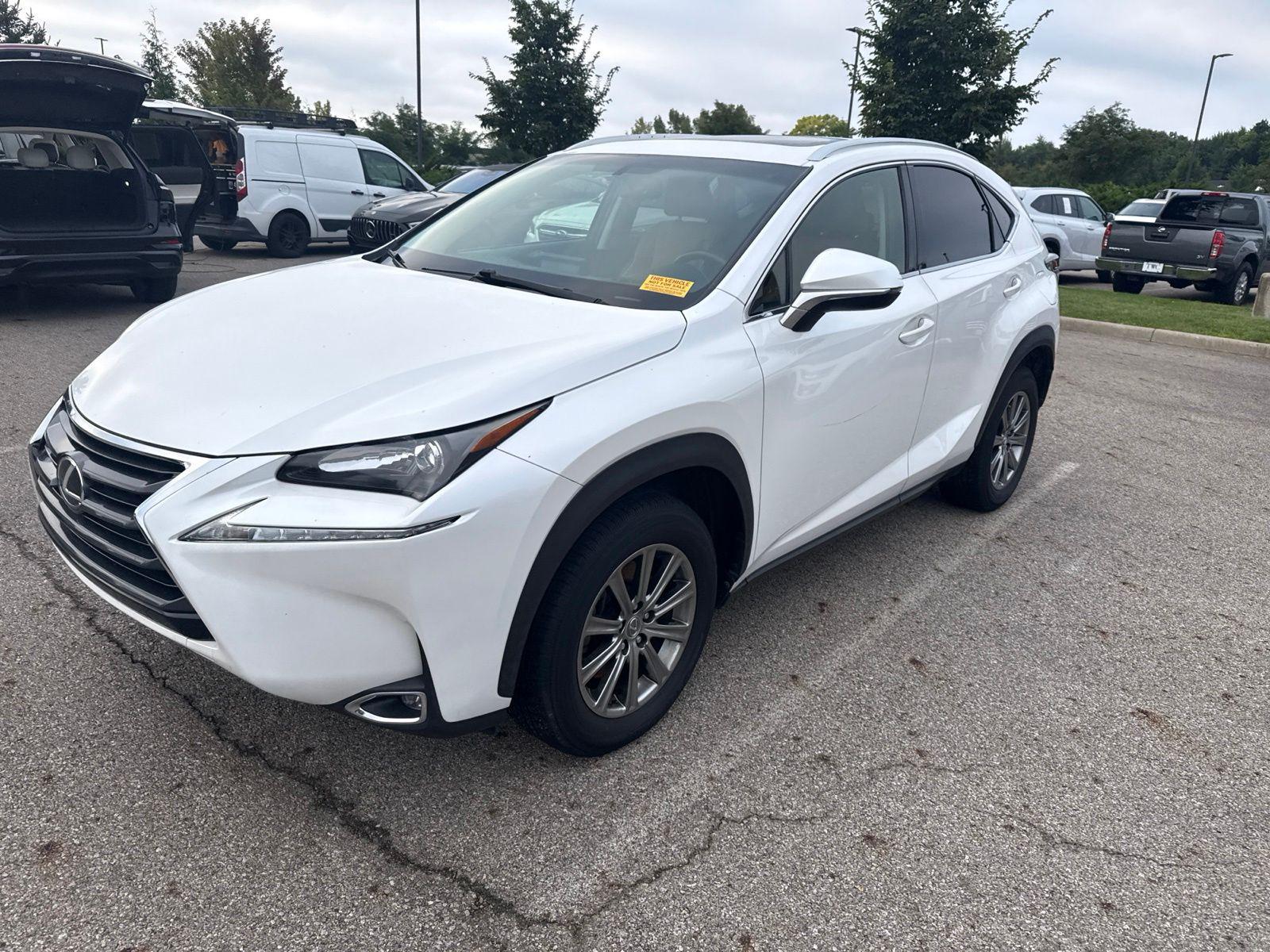 /2017 Lexus NX-200t