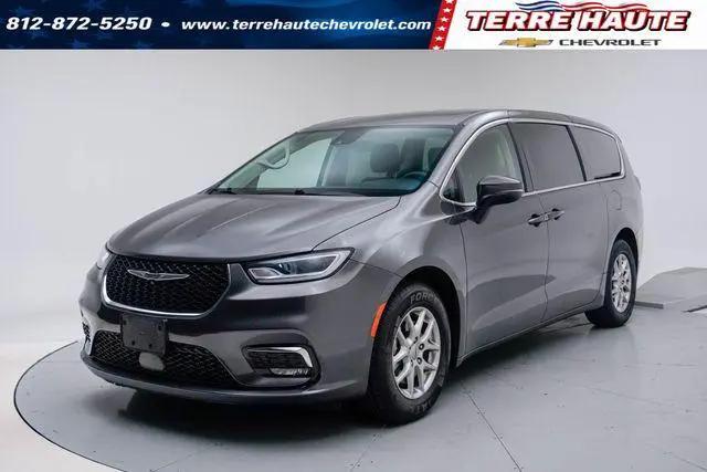 2023 Chrysler Pacifica Touring L for sale in Terre Haute, IN