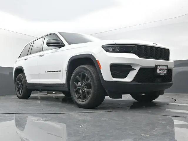 2025 Jeep Grand Cherokee Altitude 4x4 for sale in McAlester, OK