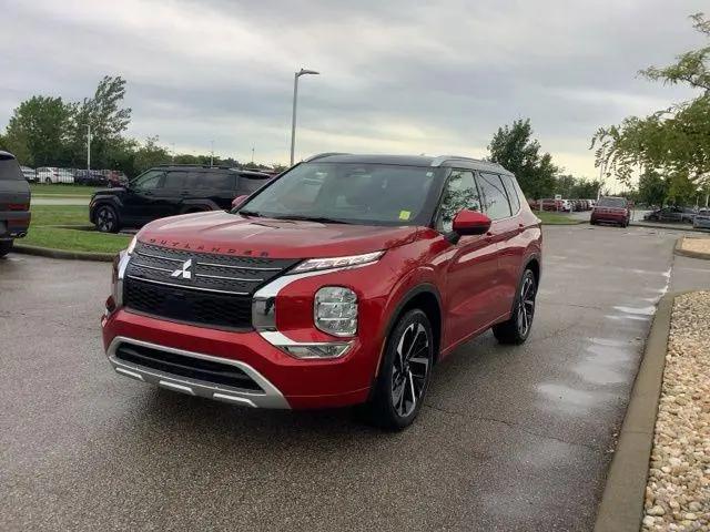 2023 Mitsubishi Outlander SEL 2.5 S-AWC for sale in Avon, IN