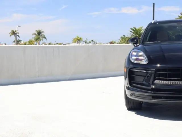 2026 Porsche Macan Macan