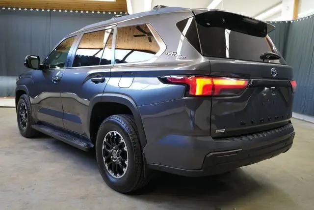 2024 Toyota Sequoia SR5