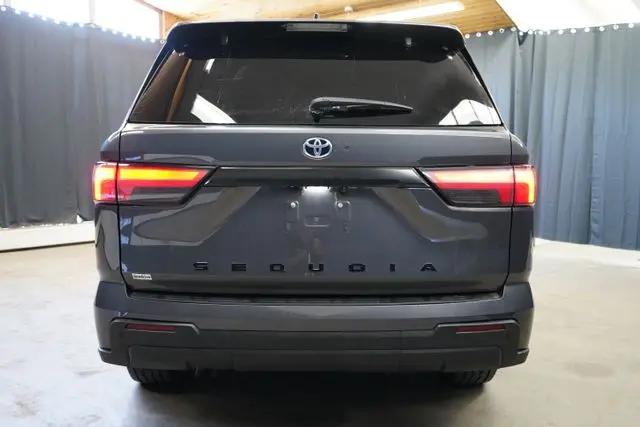 2024 Toyota Sequoia SR5