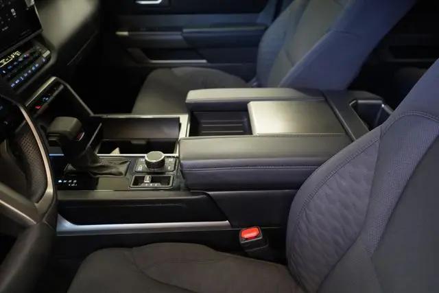 2024 Toyota Sequoia SR5