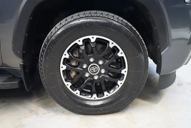 2024 Toyota Sequoia SR5