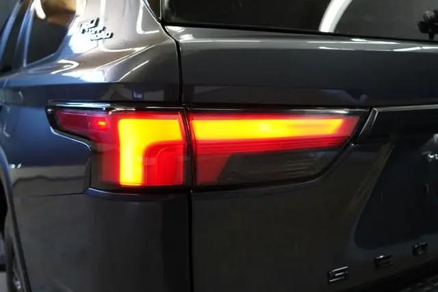 2024 Toyota Sequoia SR5