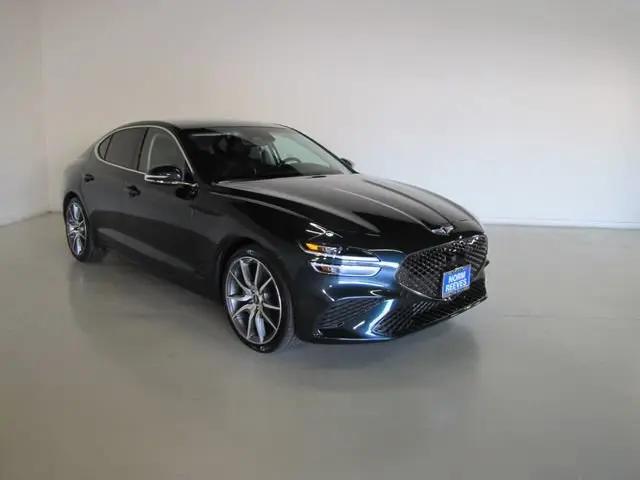 2023 Genesis G70 2.0T RWD