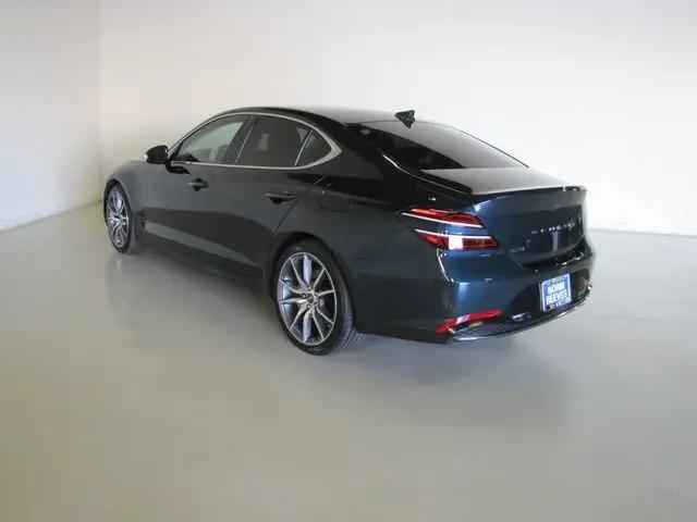 2023 Genesis G70 2.0T RWD