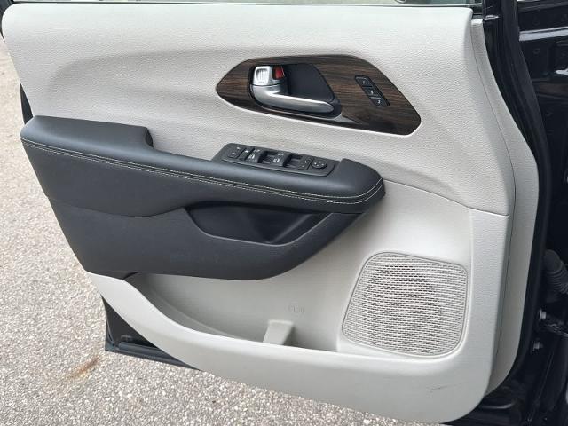 2021 Chrysler Pacifica Limited AWD