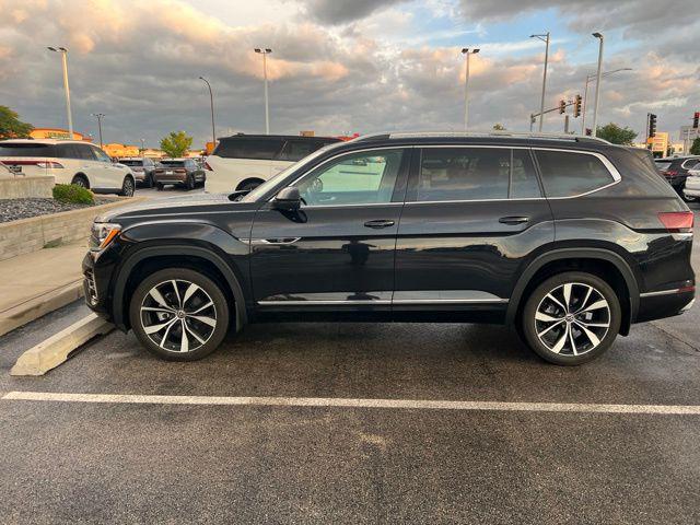 2024 Volkswagen Atlas 2.0T SEL Premium R-Line for sale in Naperville, IL