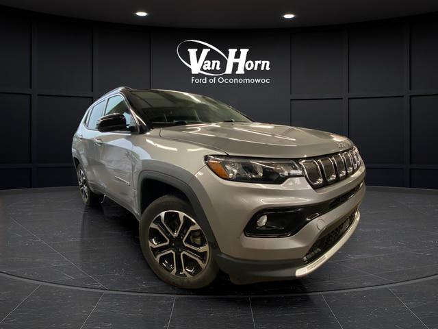 2022 Jeep Compass Limited 4x4 for sale in Oconomowoc, WI