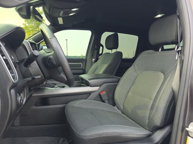 2020 Ram 1500 Big Horn Crew Cab 4x4 5'7" Box