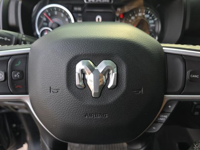 2020 Ram 1500 Big Horn Crew Cab 4x4 5'7" Box