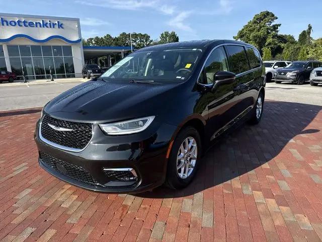 2023 Chrysler Pacifica Touring L for sale in Huntsville, AL