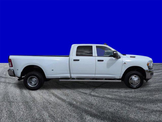 2023 Ram 3500 Tradesman Crew Cab 4x4 8 Box