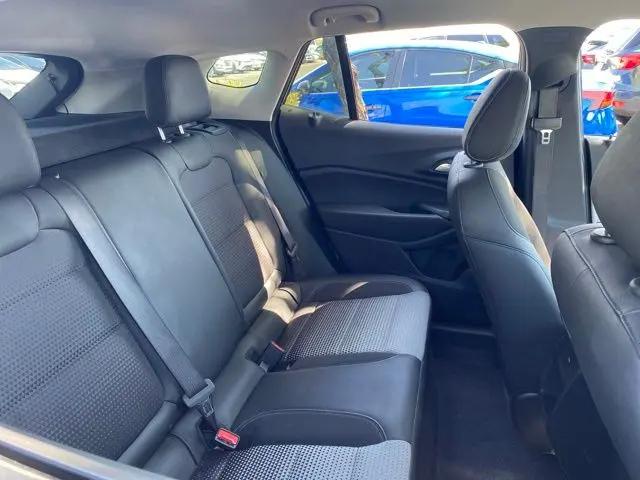 2025 Chevrolet Trax FWD LT