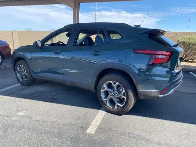 2025 Chevrolet Trax FWD LT