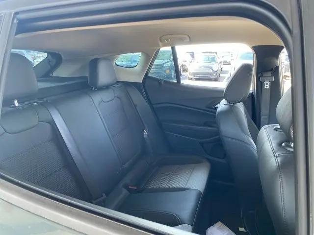 2025 Chevrolet Trax FWD LT
