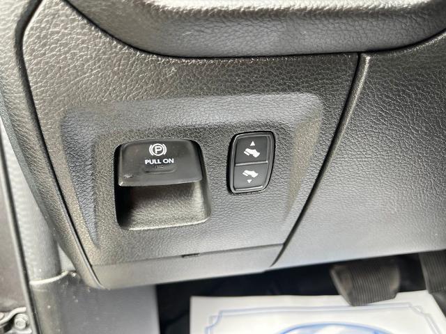 2023 Ram 1500 Big Horn Crew Cab 4x4 5'7" Box