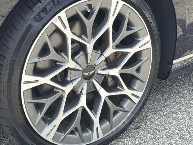 2025 Genesis G90 3.5T e-SC AWD